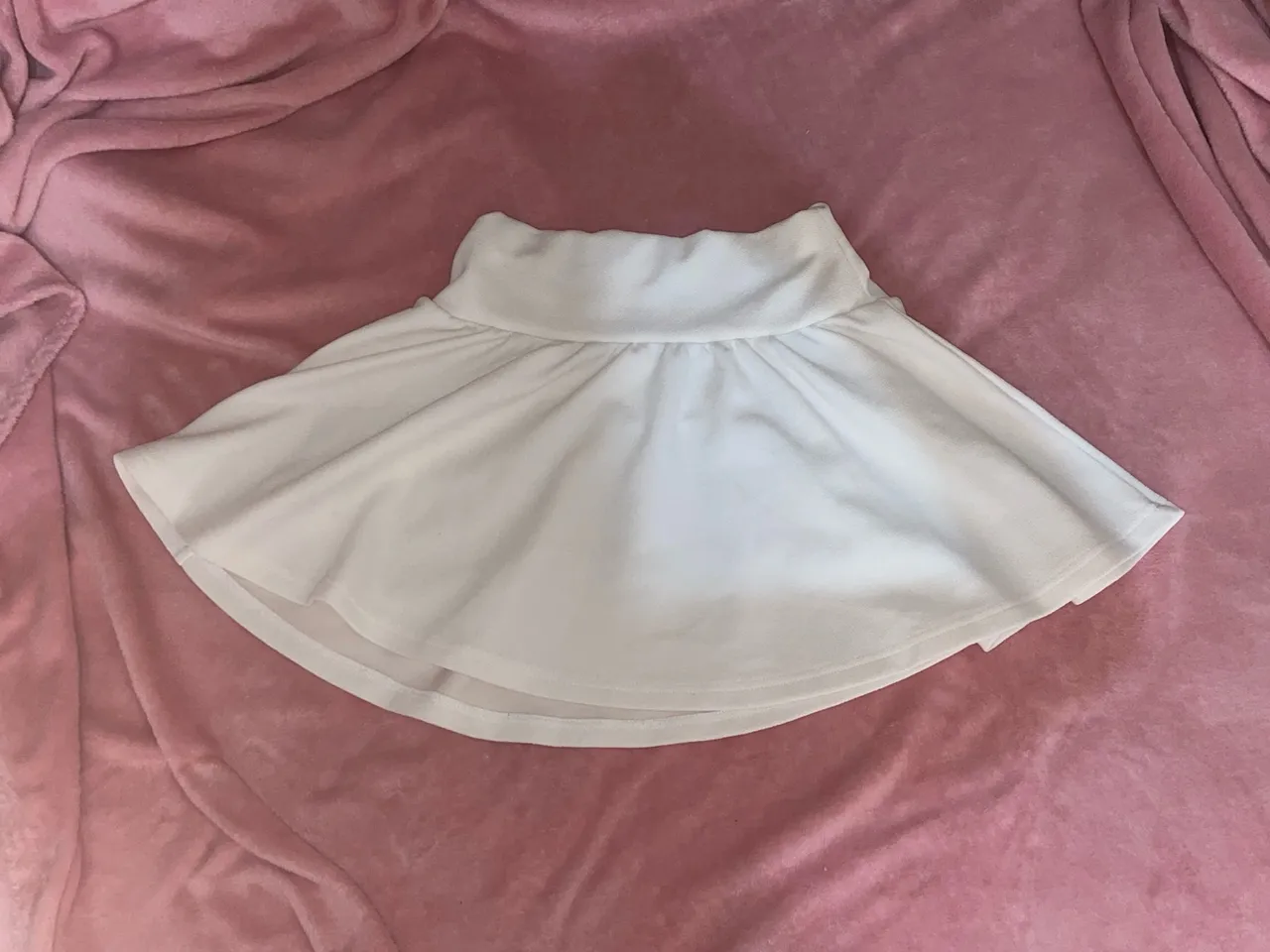 Saia branca feminina