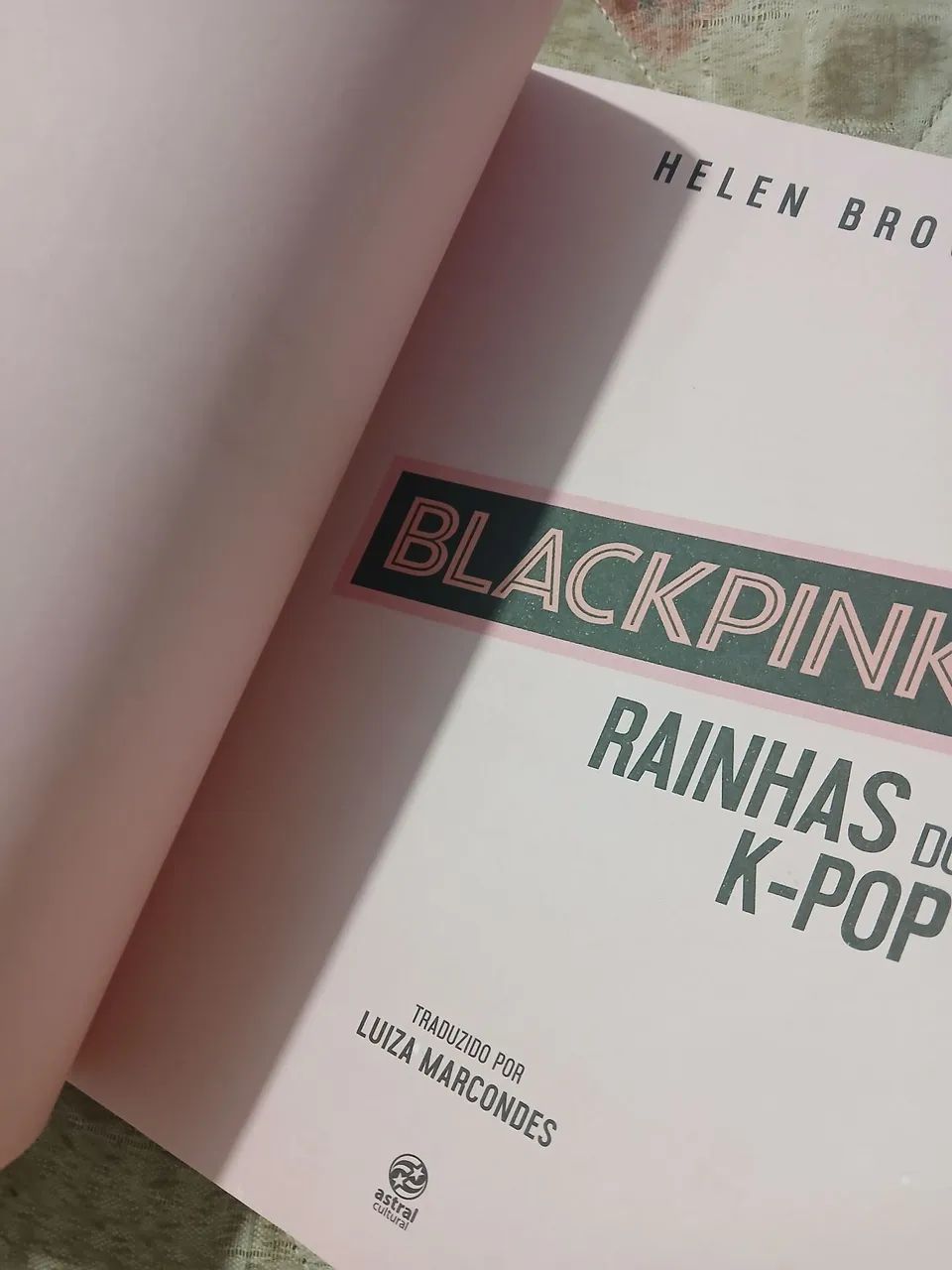 Livro BLACKPINK - Rainhas do K-Pop - Foto 3