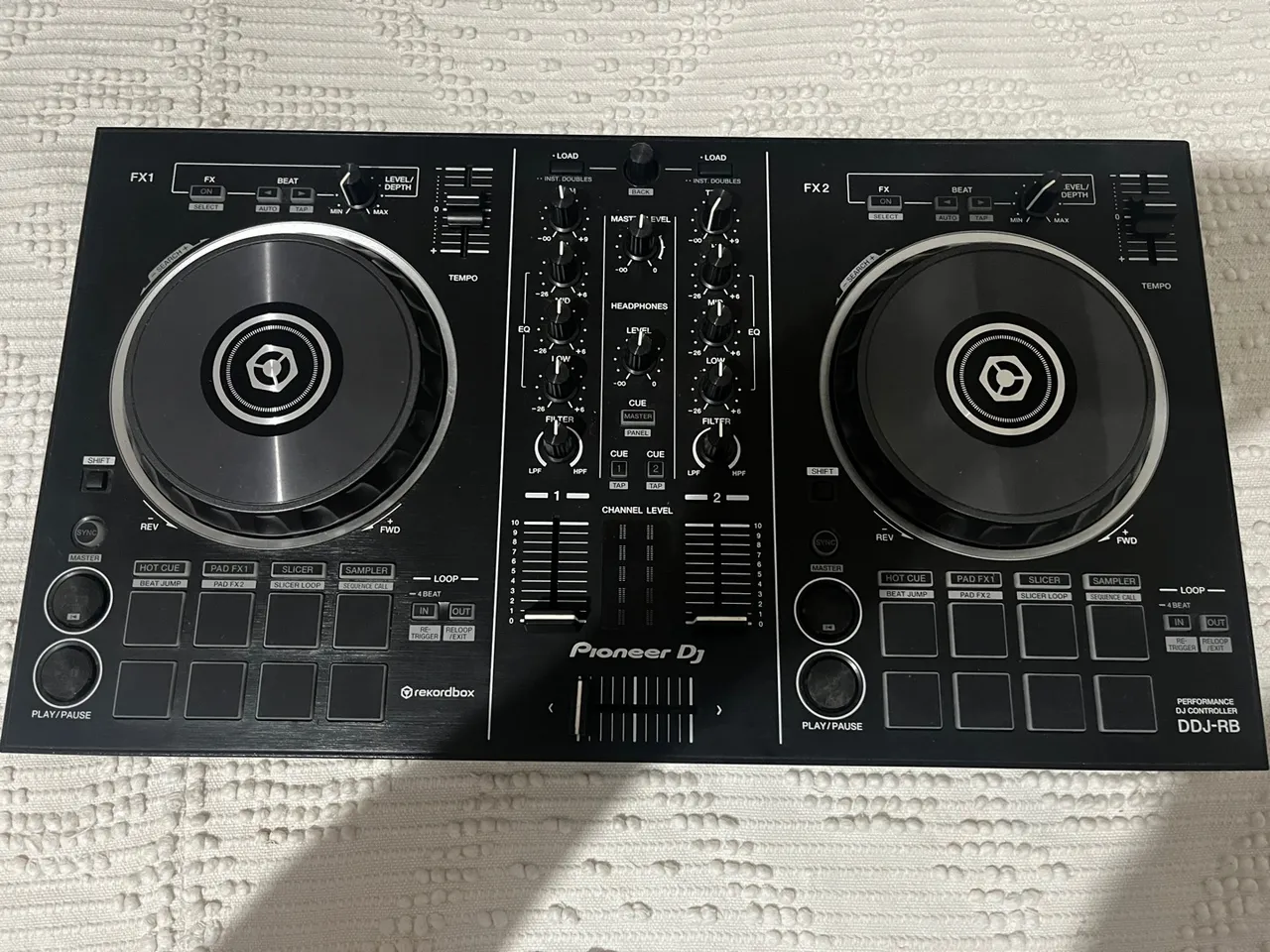 OPORTUNIDADE ÚNICA! KIT DJ PIONEER + NOTEBOOK Dell i5: Sua Festa Começa Aqui!