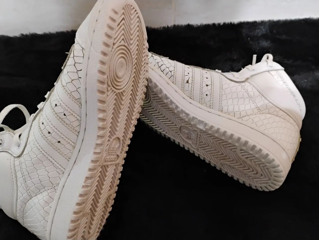 Tênis Adidas Branco cano alto  - Foto 3
