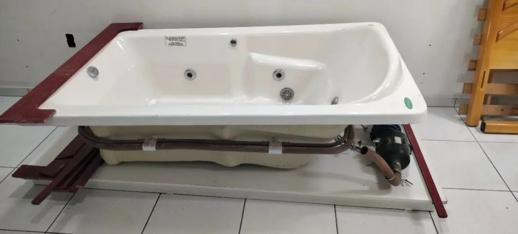 Banheira (Jacuzzi)64960504060673120