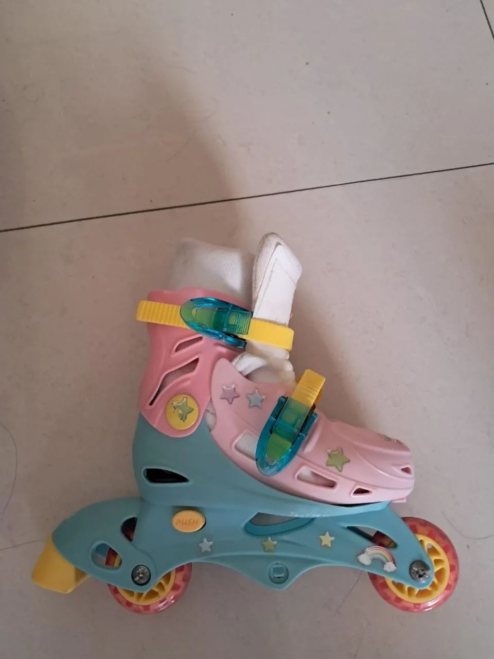 Vendo patins do unicórnio  - Foto 3