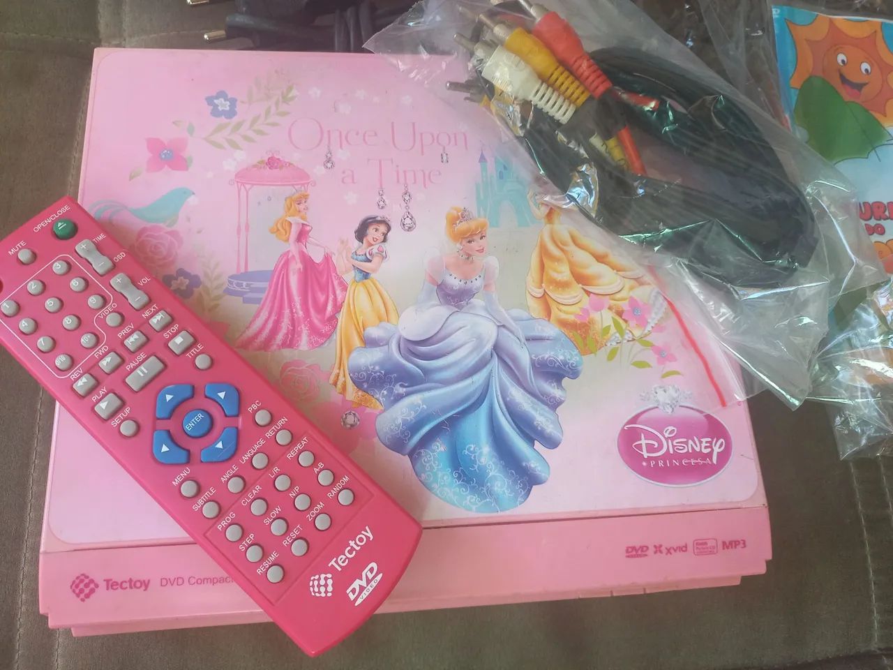 Dvd Tectoy Princesas Disney.Completo e conservado.  - Foto 2