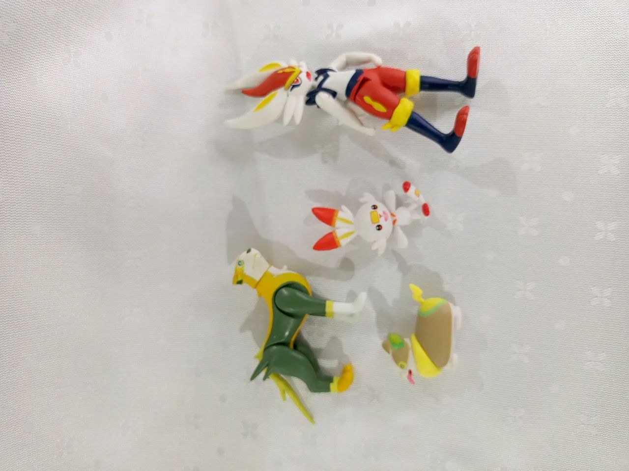 Combo Pokémon Cinderace, scorbunny, Boltund e Yamper - Foto 3