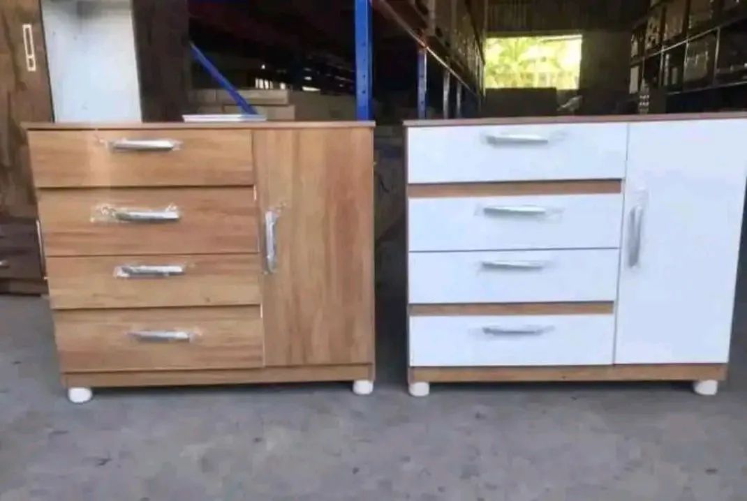 Cômoda Zaqueu com 4 gavetas e 1 porta toda no MDF  - Foto 2