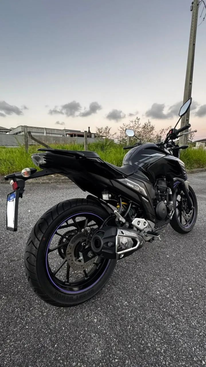 Fazer FZ25 2023