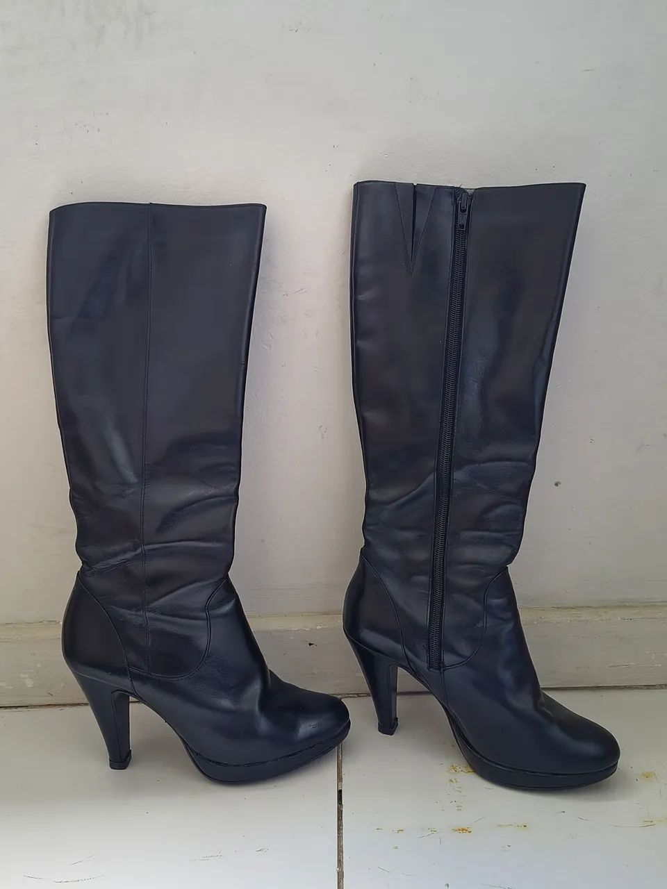 Bota cano longo com salto