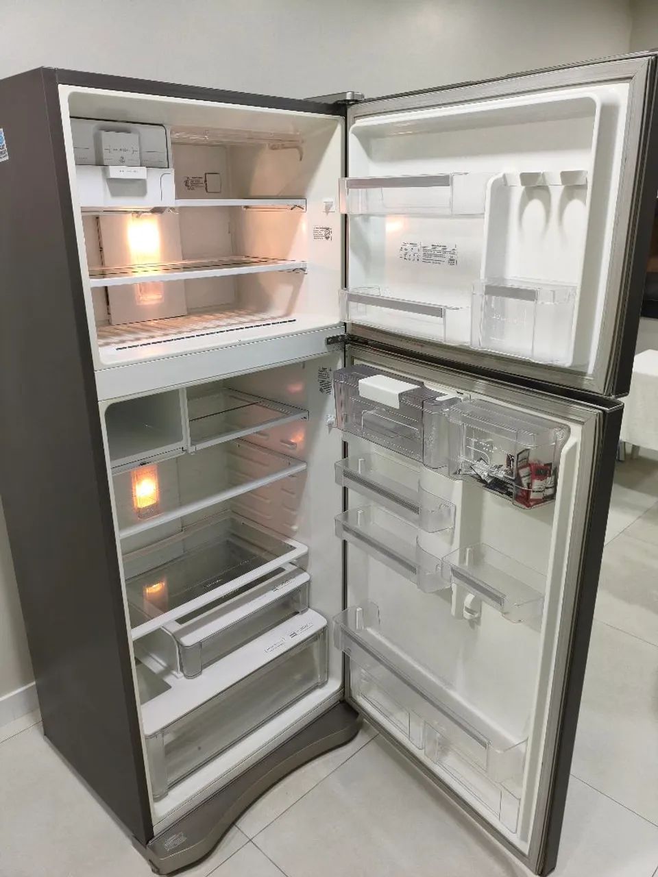 Geladeira Eletrolux peças - Foto 3
