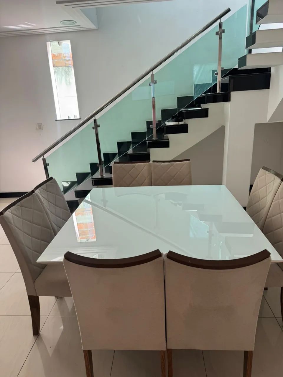 Mesa de jantar 8 cadeiras - Foto 3