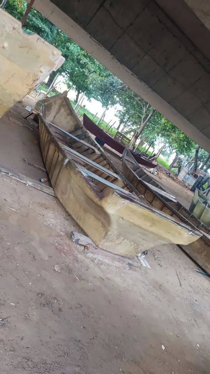 Venda de embarcações em fibra de vidro 