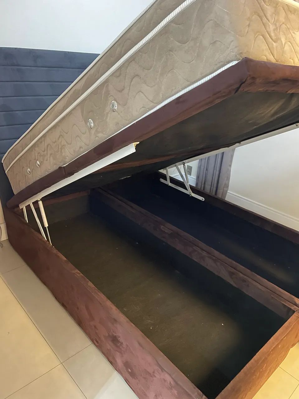 Cama box baú de boa qualidade em bom estado - Foto 4