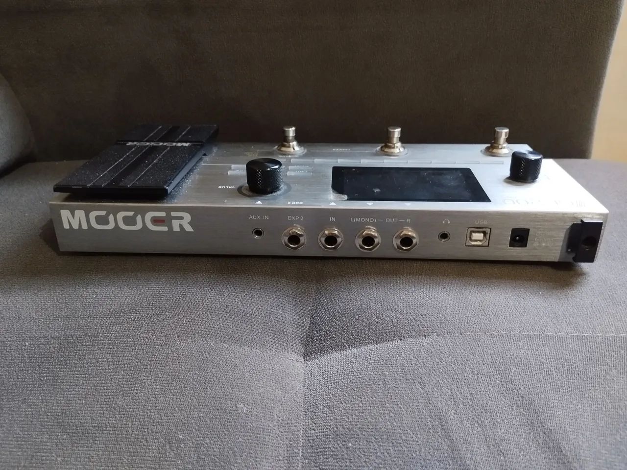 Pedaleira de guitarra Mooer GE 200 - Foto 5