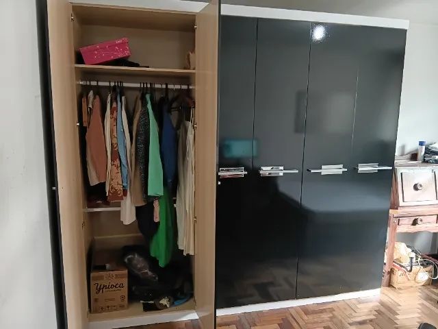 Guarda-roupa de madeira em bom estado - Foto 4