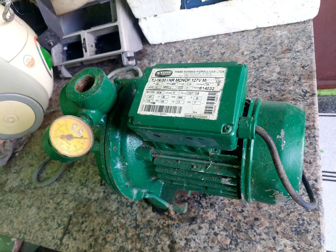 Bomba de água marca THEBE