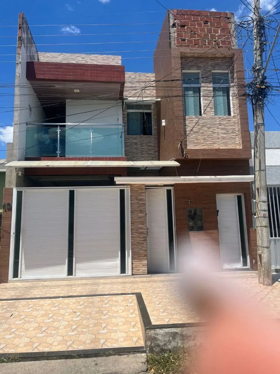 Casa com dois aptos com dois quartos .