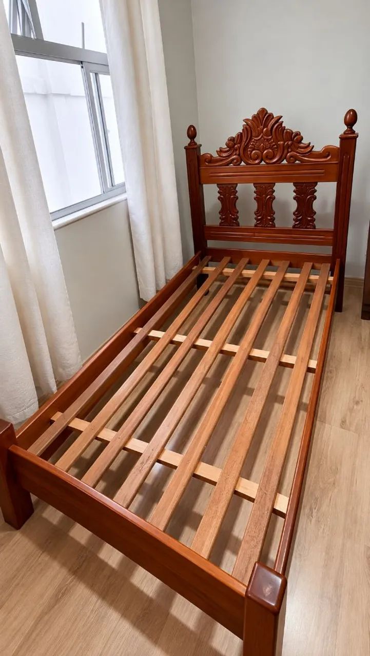 Cama de solteiro madeira maciça 