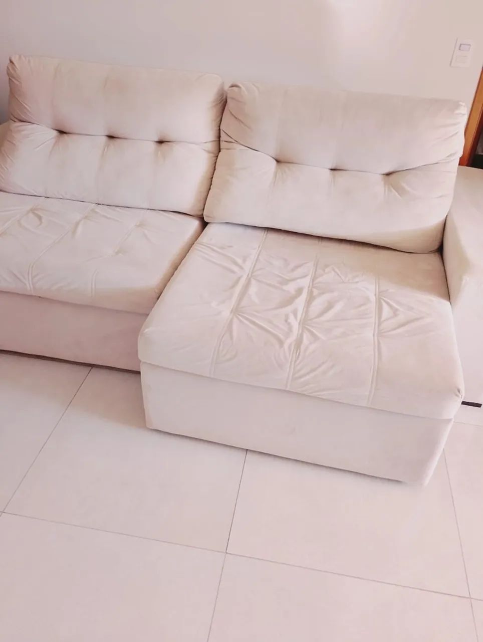 Sofá reclinável e retrátil cor off white, da móveis casa verde - Foto 2