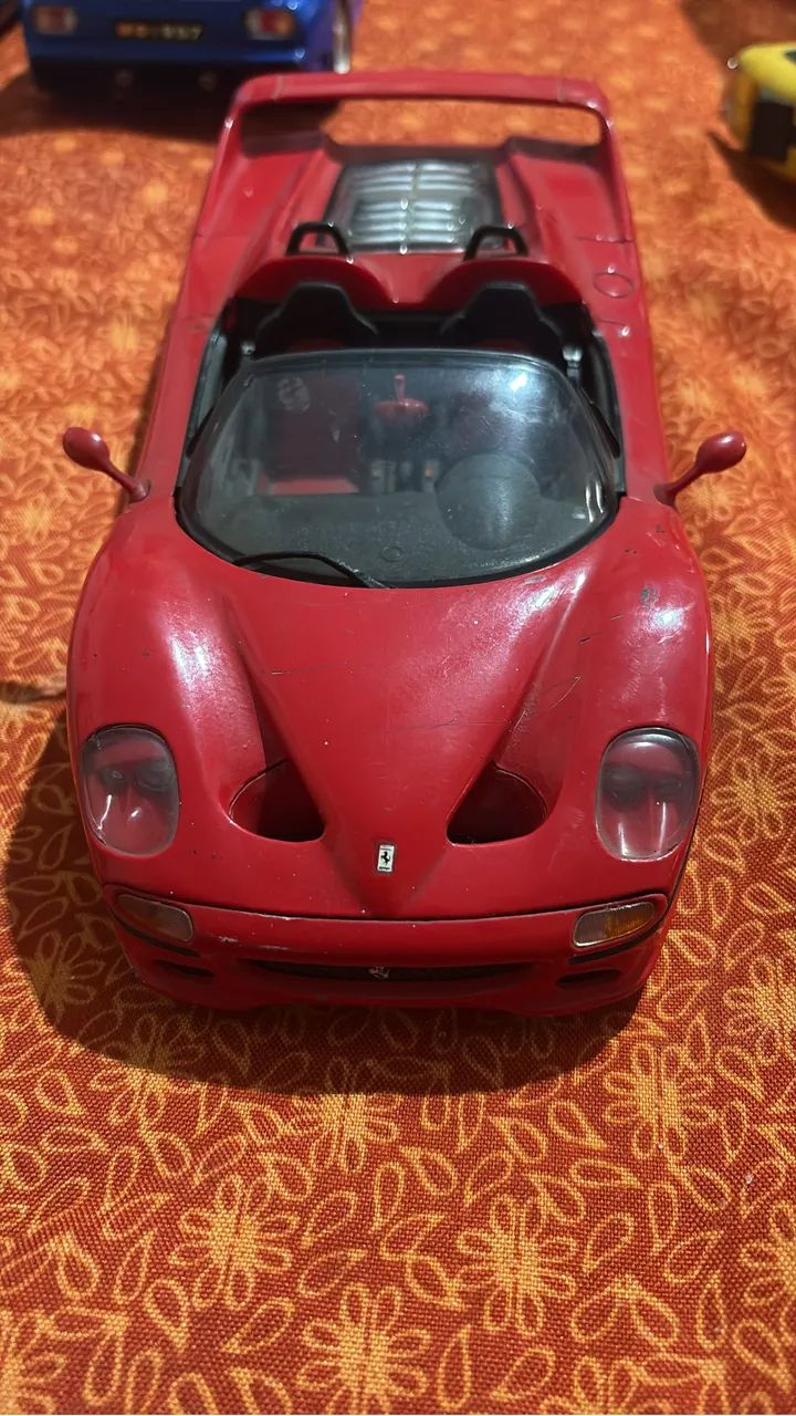 AutoModelo Ferrari F50 e Bugatti EB110