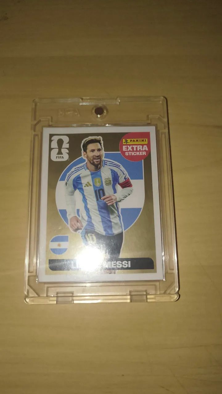 Figurinha legend Messi de ouro