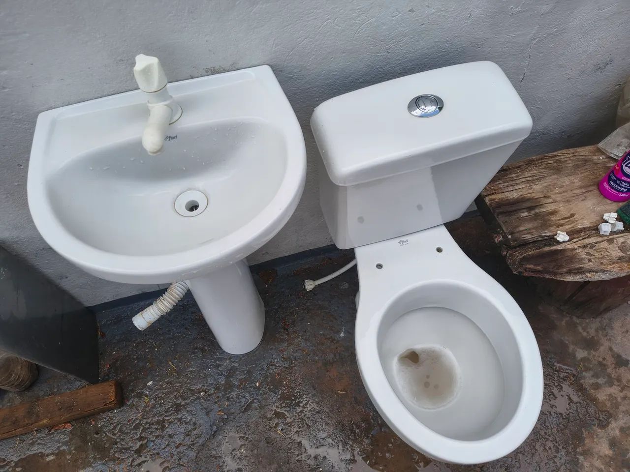 Vaso sanitário e pia - Foto 2