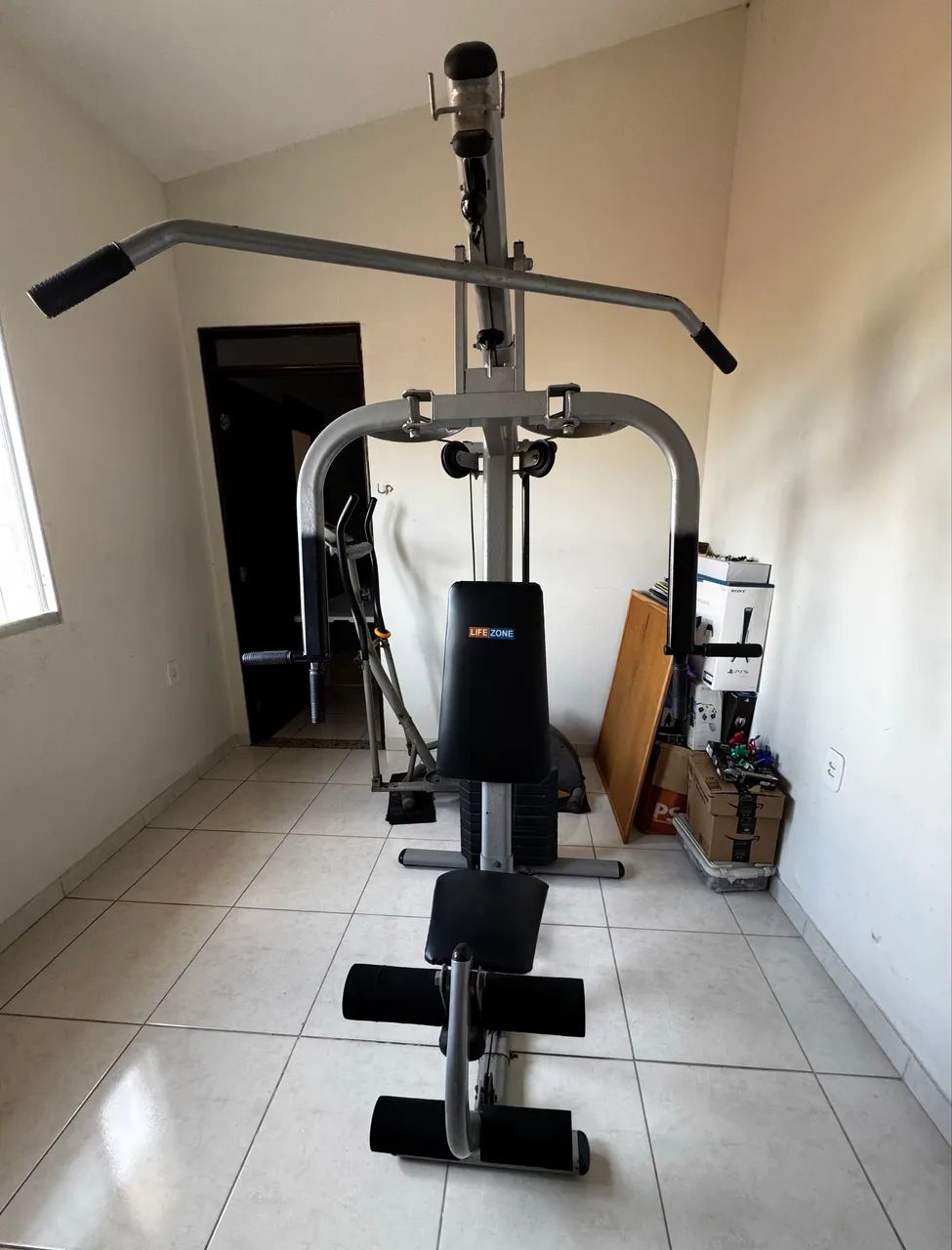 Estação de musculação Life Zone Smart 8000 - Academia e Exercícios