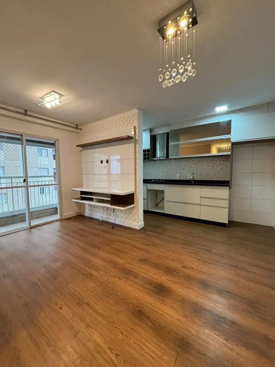 lindo apartamento condomínio Brisas
