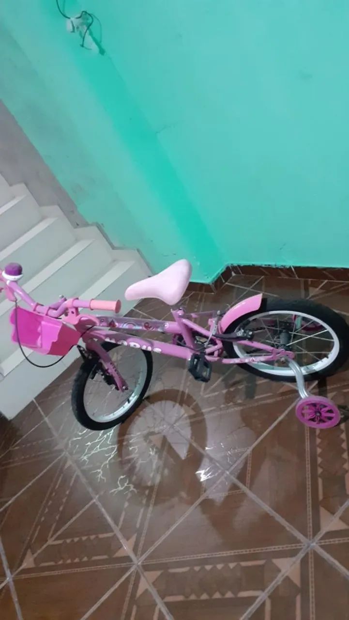 Vende-se Bicicleta Infantil  - Foto 4
