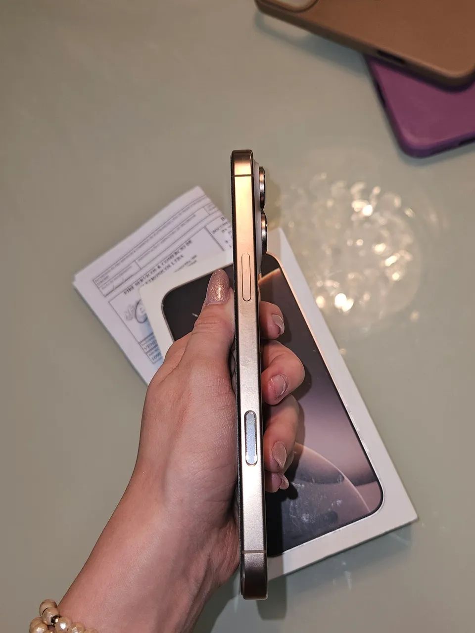 iPhone 16 Pro Max 256 GB - Desert Titanium (Dourado) - Foto 5