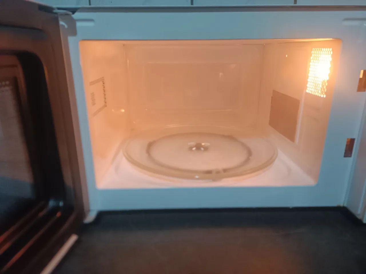 Microondas Midea 20 litros  - Foto 3