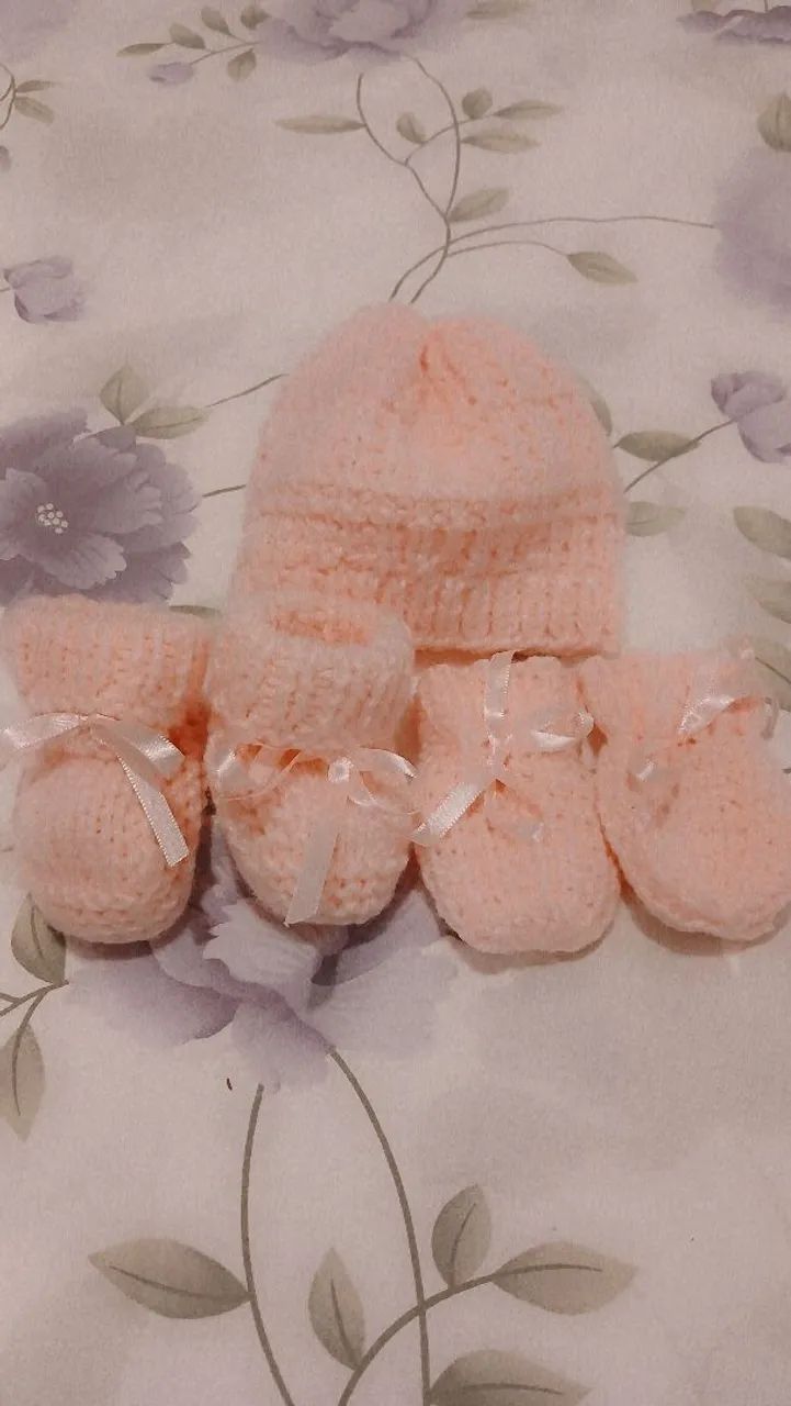 Kit sapatinho, toca e luvinha para bebê 