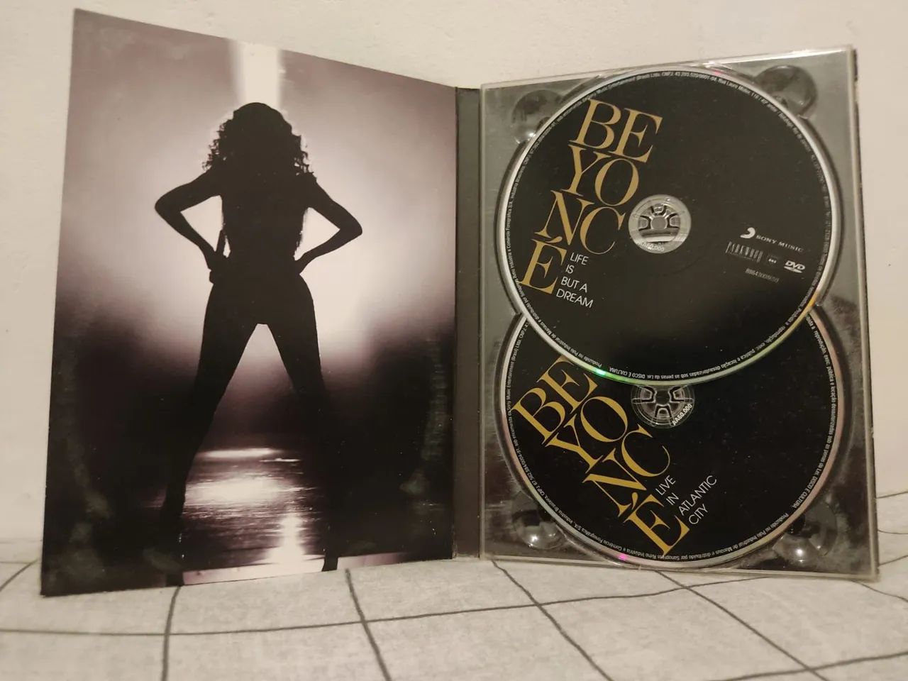 DVD BEYONCE Life is but a deram Duplo  - Foto 2
