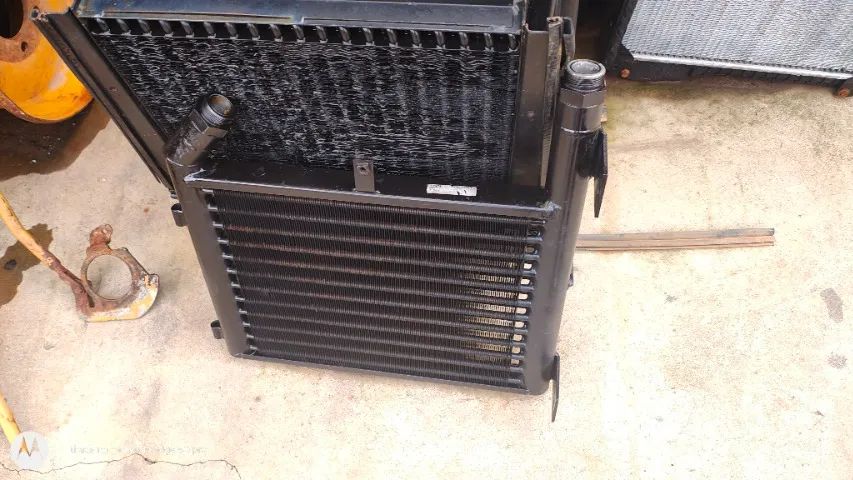 Radiador óleo Retroescavadeira Randon Rk406 p/n 219000858 1