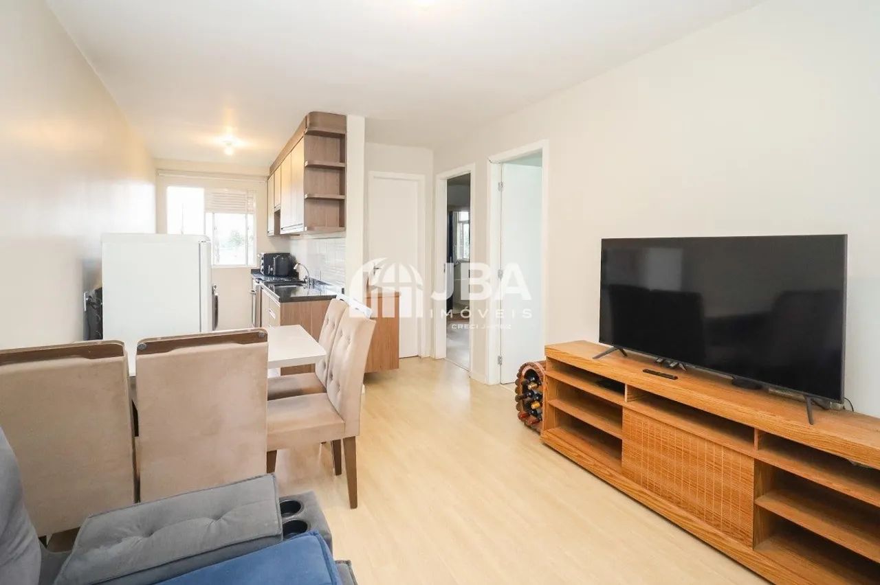 BEM CONSERVADO - COM SACADA - GARAGEM COBERTA - Foto 3
