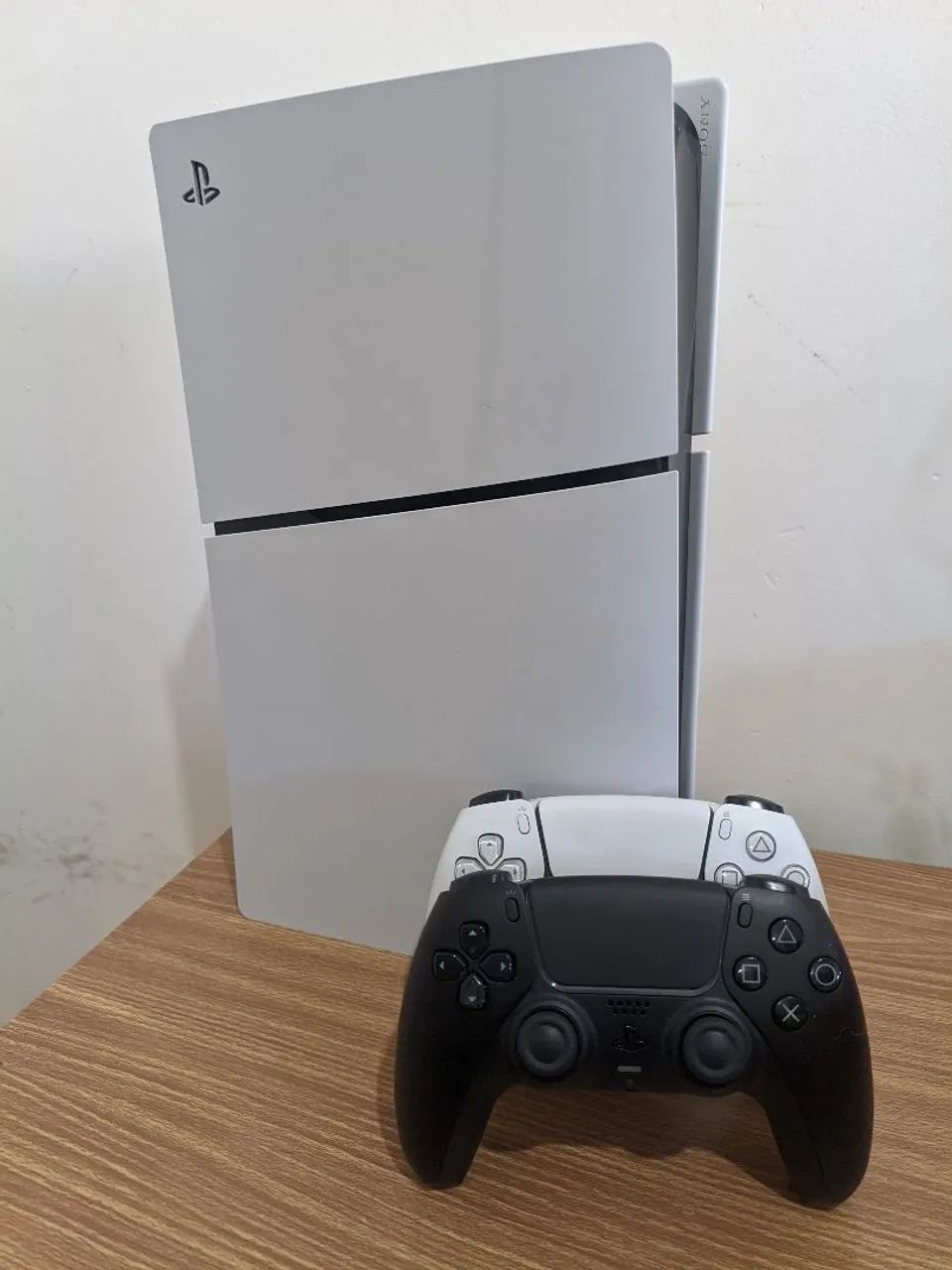 PS5 1TB E DOIS CONTROLES - Foto 2