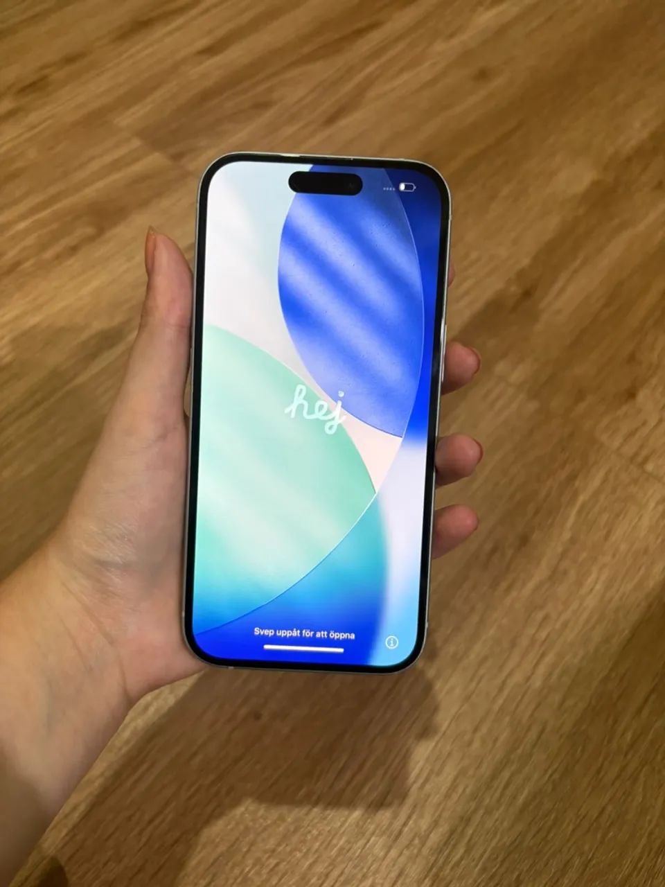 iPhone 15 128GB