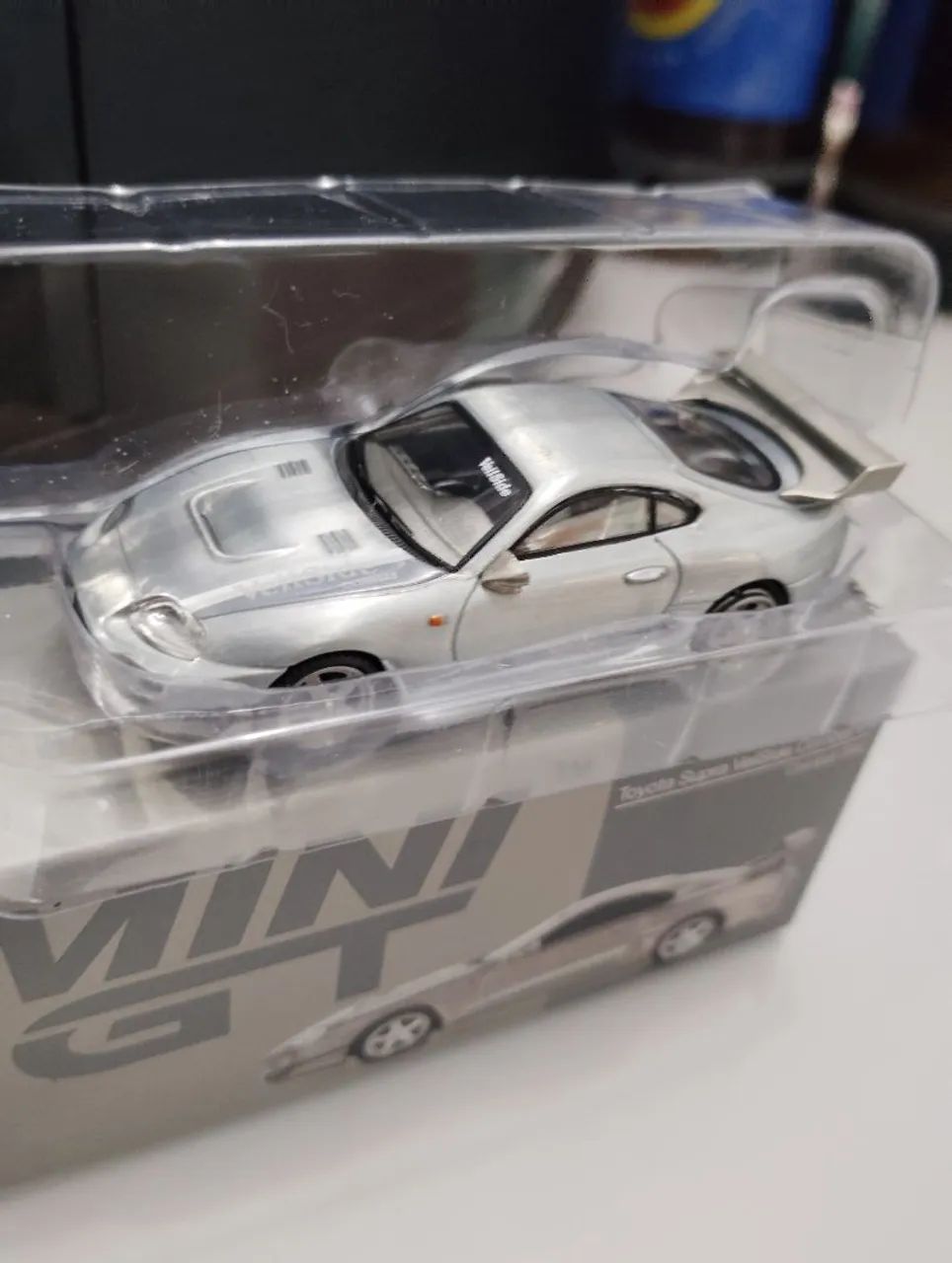 Mini GT Chase Toyota Supra Veilside  - Foto 2