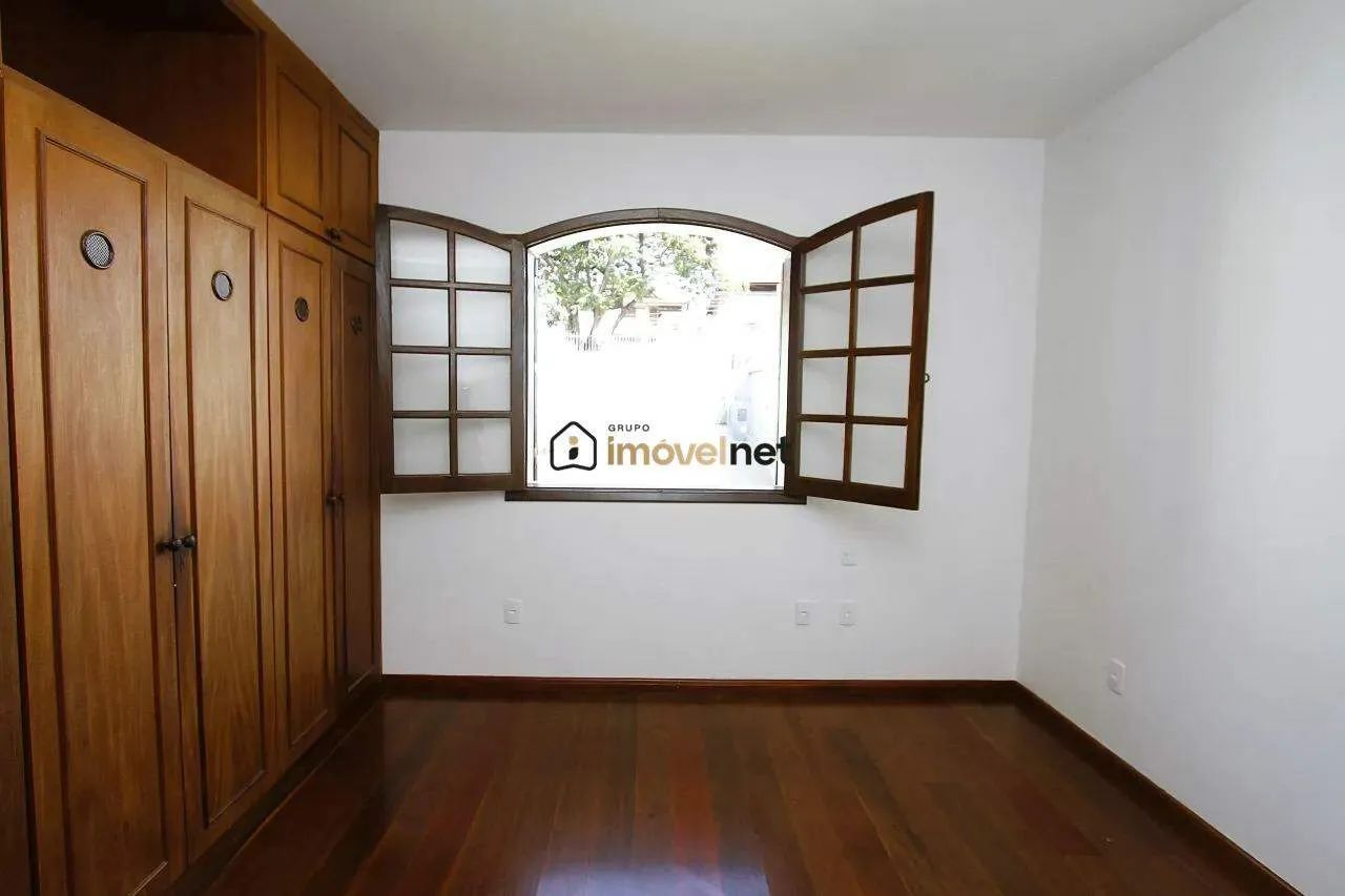 Casa espaçosa com 5 quartos e 2 suítes no bairro Palmeiras - Foto 5