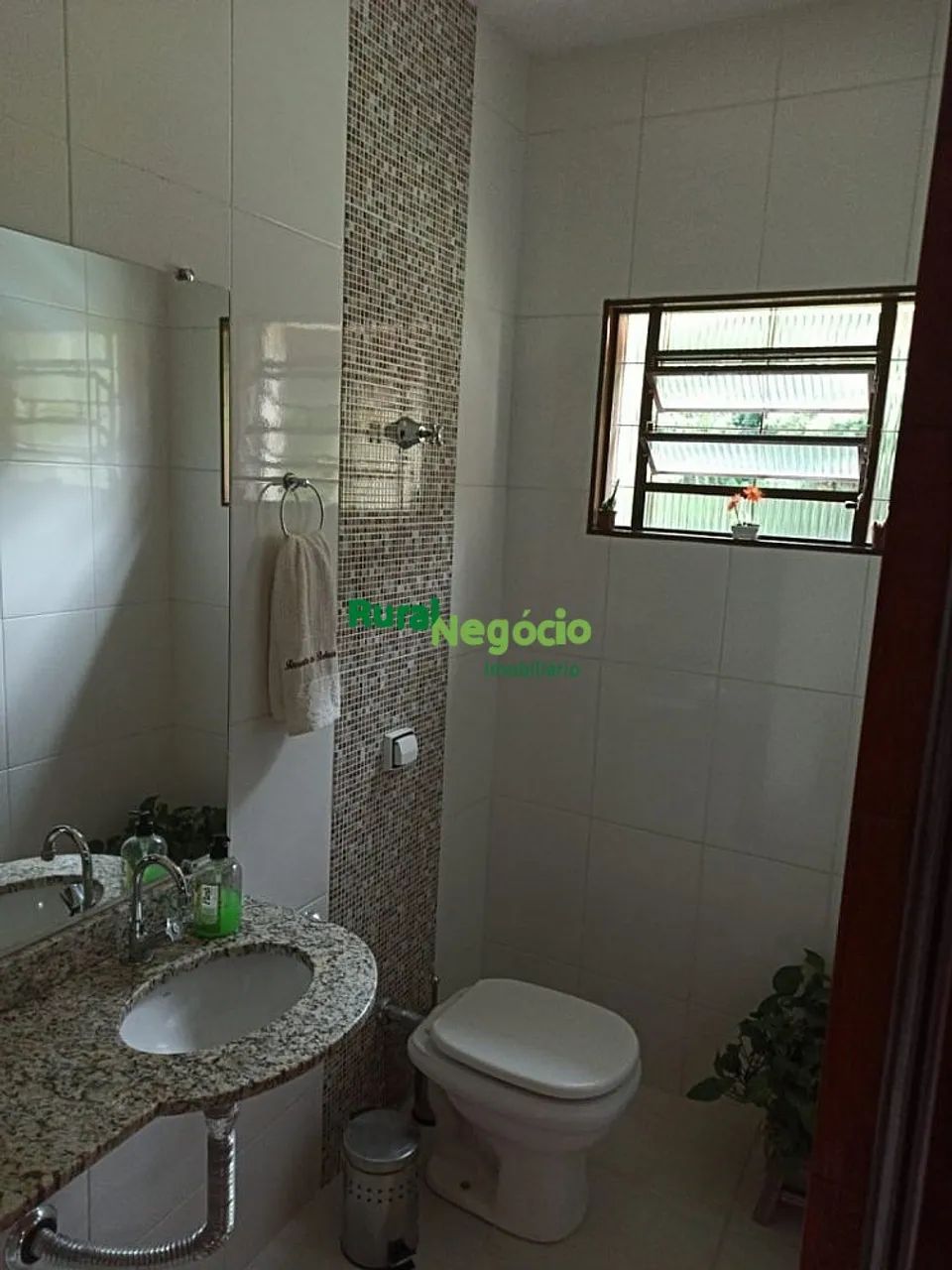CHÁCARA FORMADA COM RIBEIRÃO EM PASSA-QUATRO - MG - Foto 4