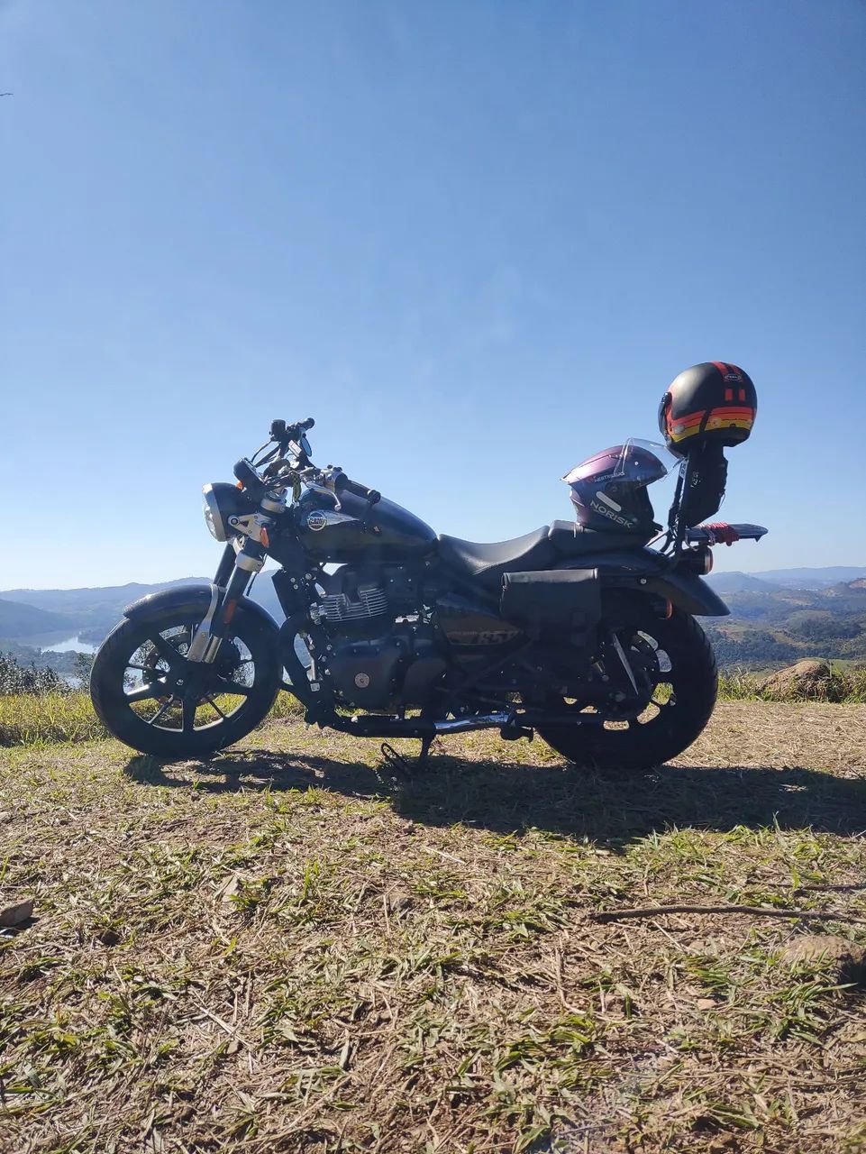 SUPER METEOR 650 