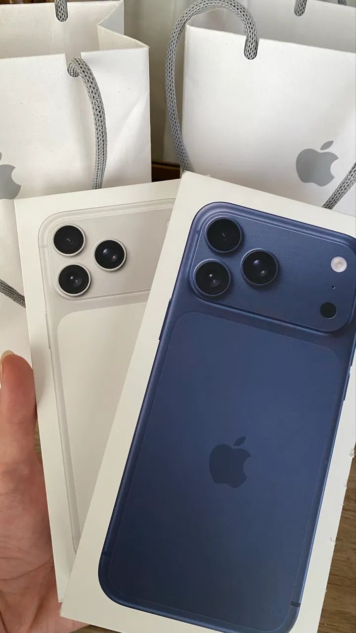 iPhone 17 pro Max 256GB prata e azul