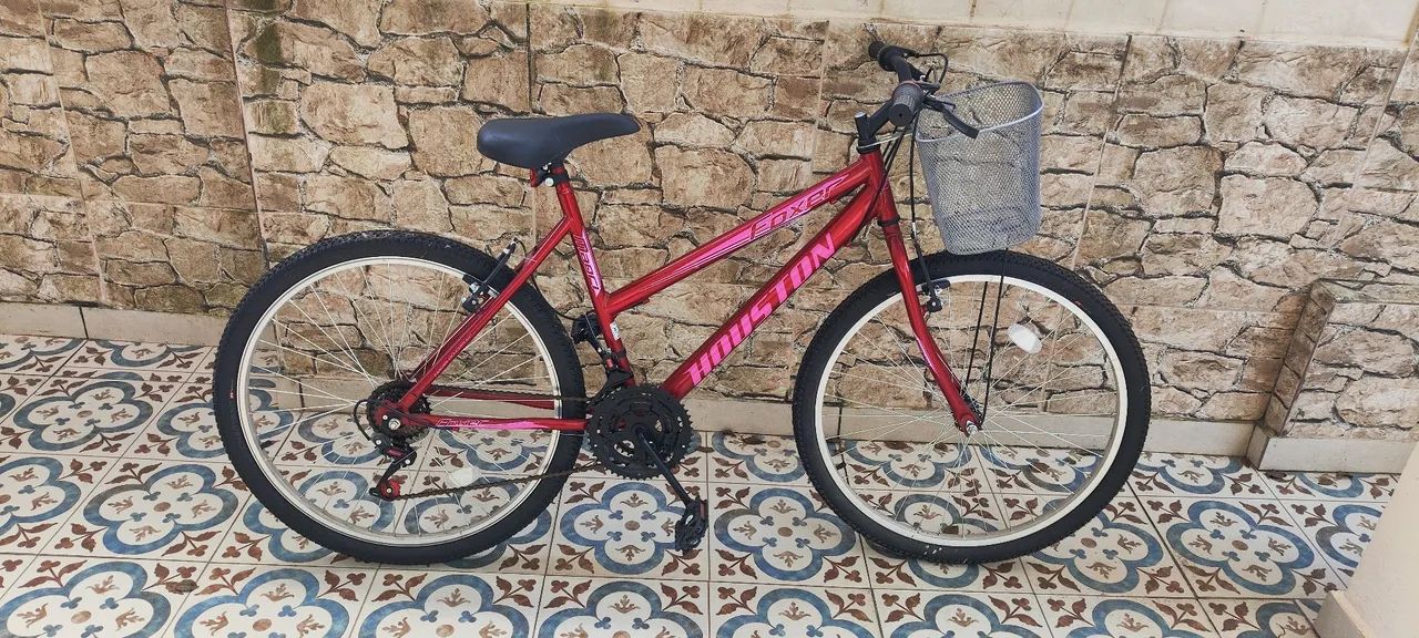 Bicicleta praticamente nova com marchas - Foto 3