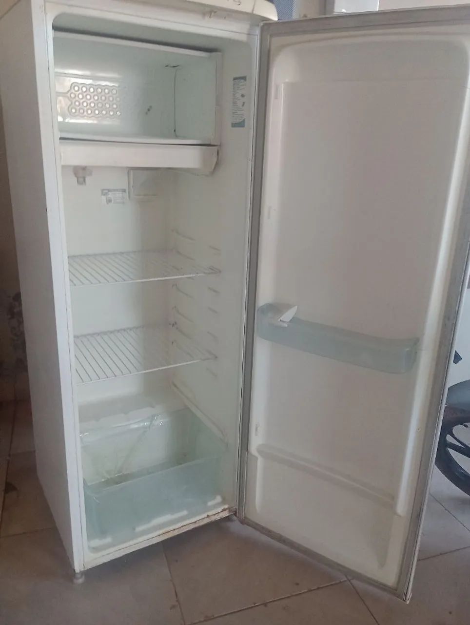 Geladeira funciona perfeitamente  - Foto 2