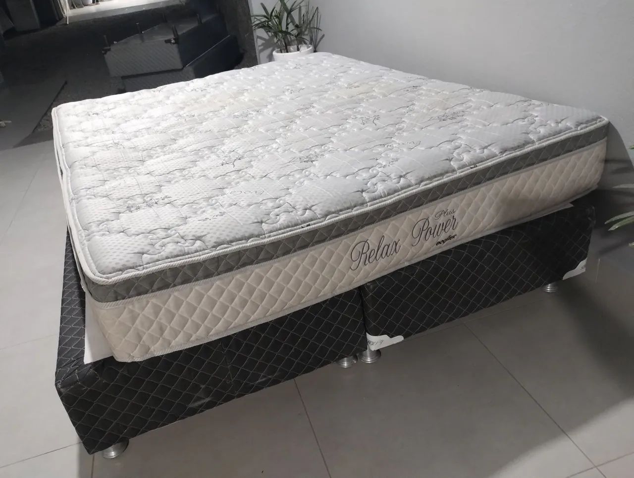 Cama box casal Queen base e colchão entrego ler anúncio  - Foto 2