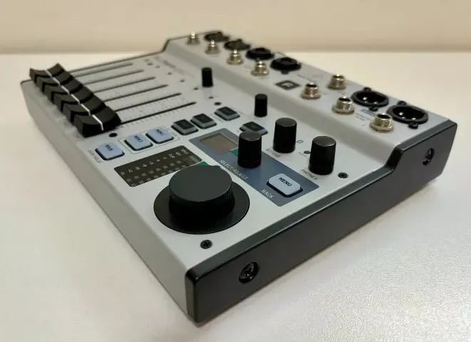 Mesa Flow8 Usb Bluetooth Mixer Digital Behringer - Foto 4