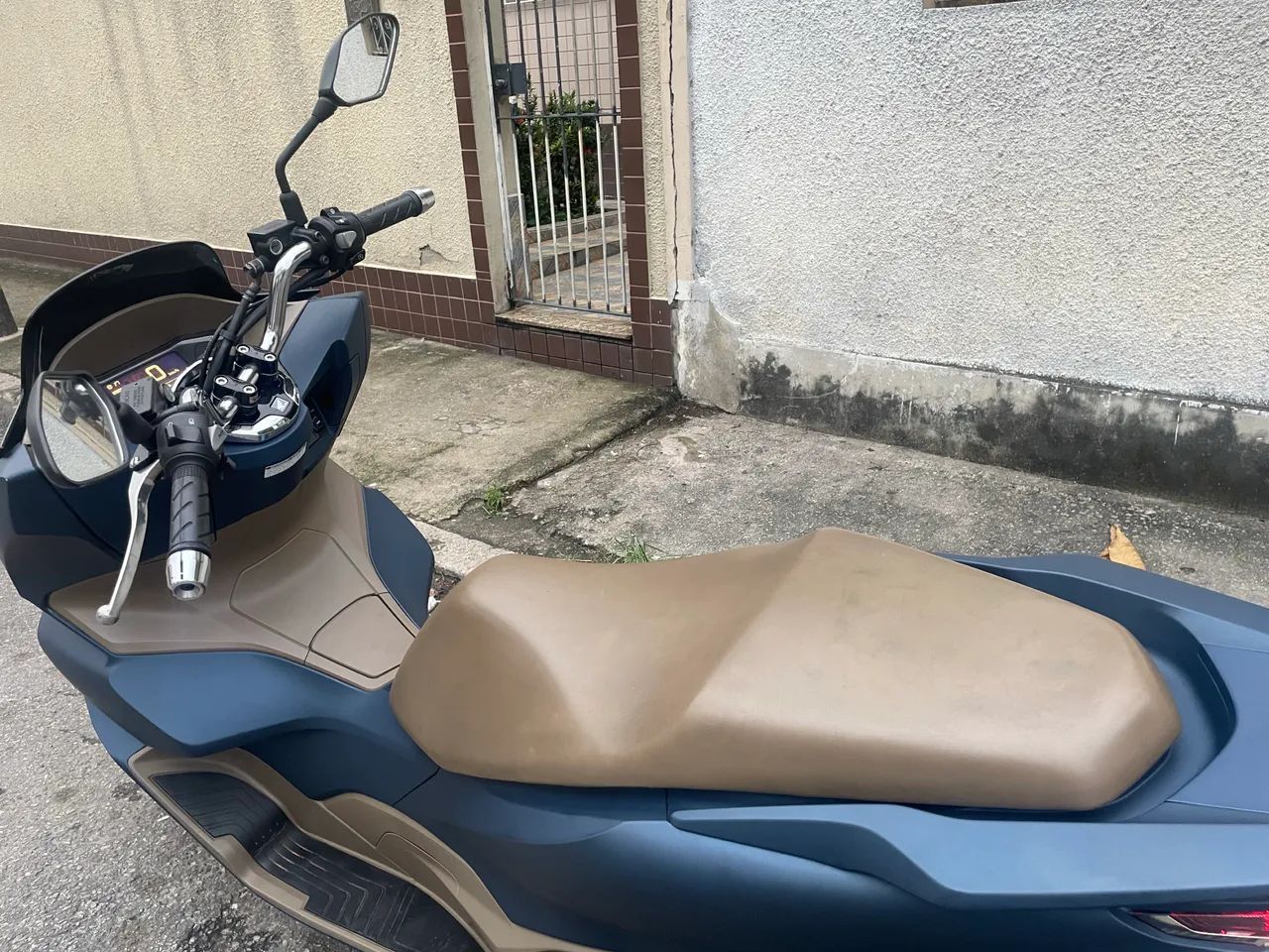 PCX 160 DLX 2024 - Foto 4