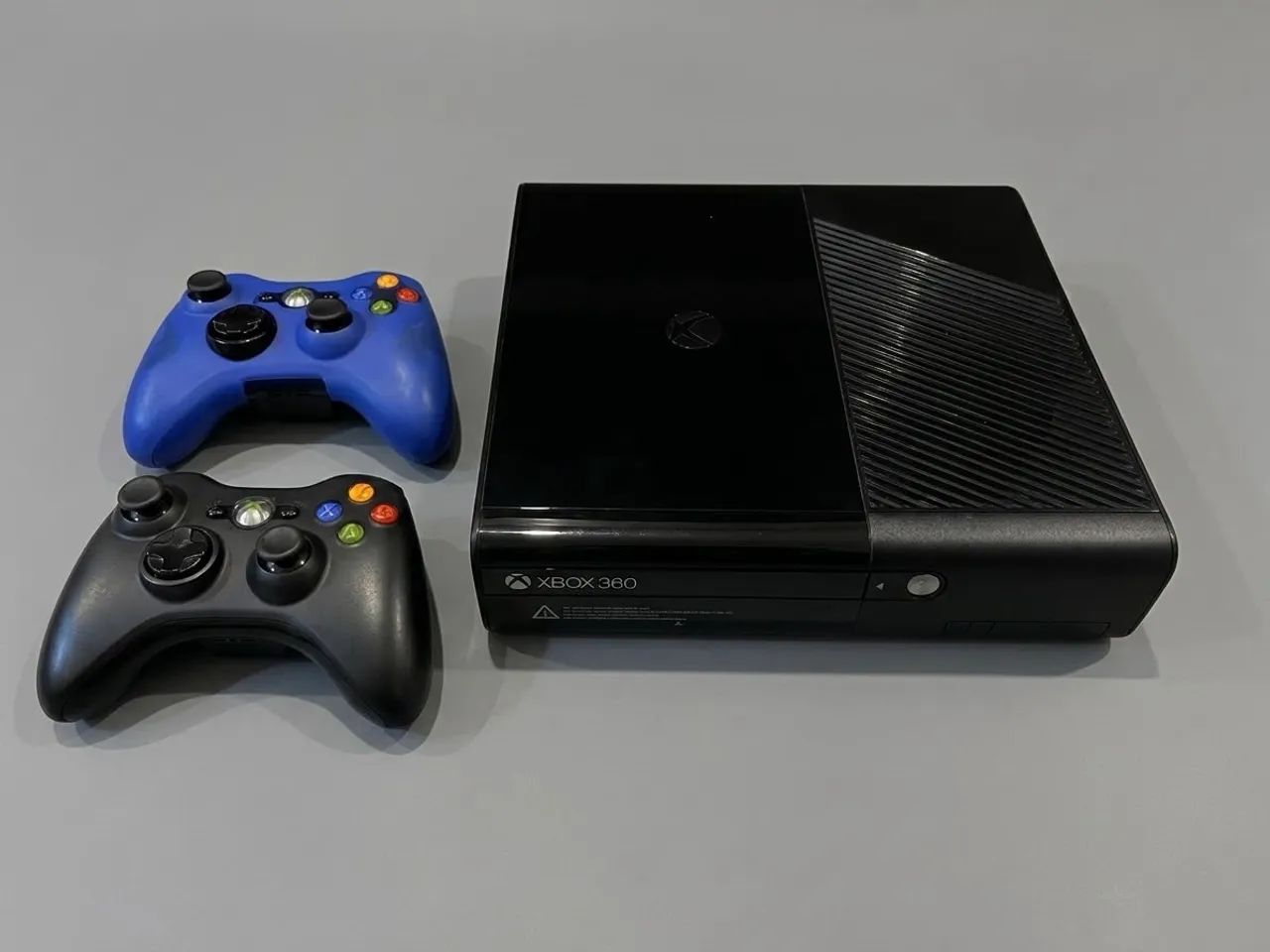 Xbox 360 Elite Destravado - Kit Completo com 2 Controles e Kinect - Foto 3