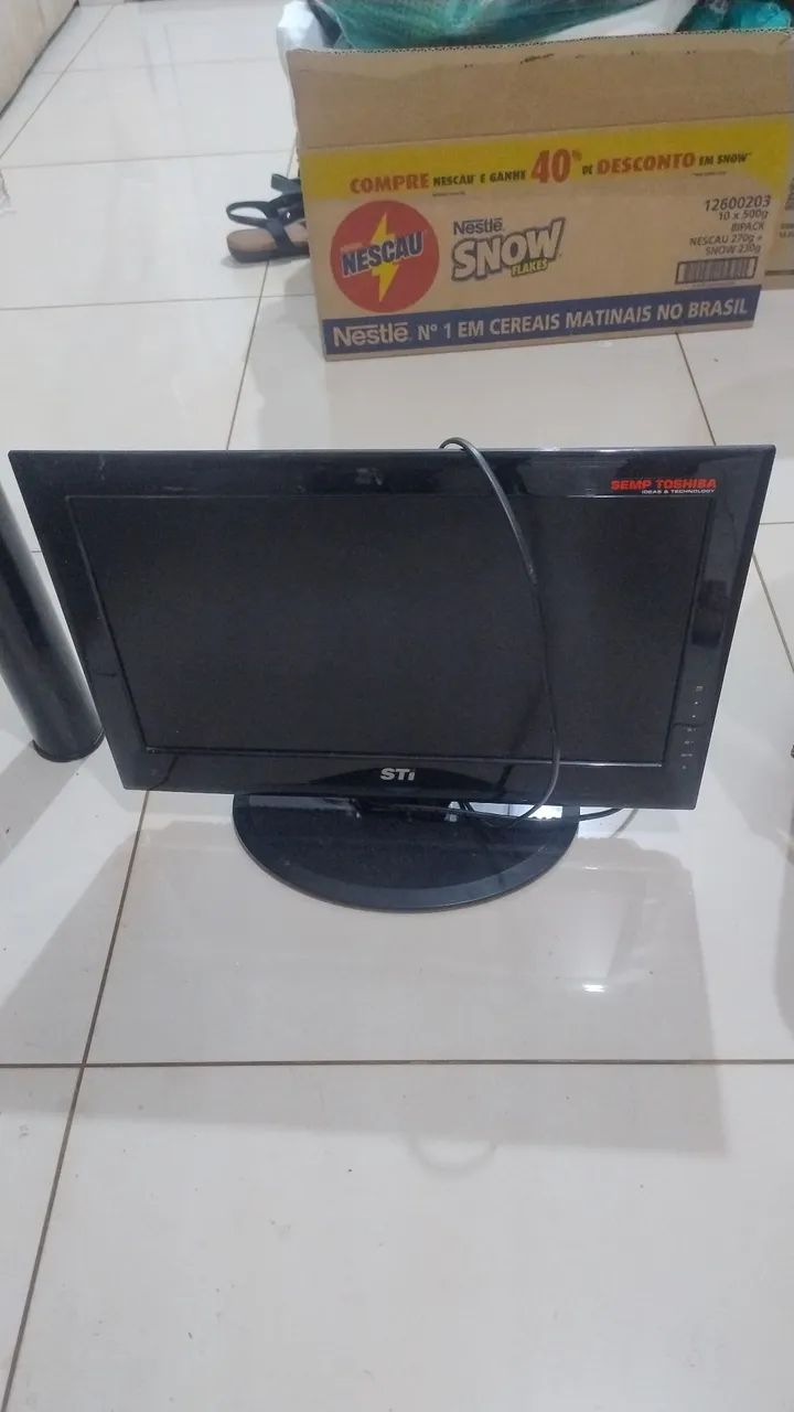 Monitor semp Toshiba VGA com uma listra, sem cabo