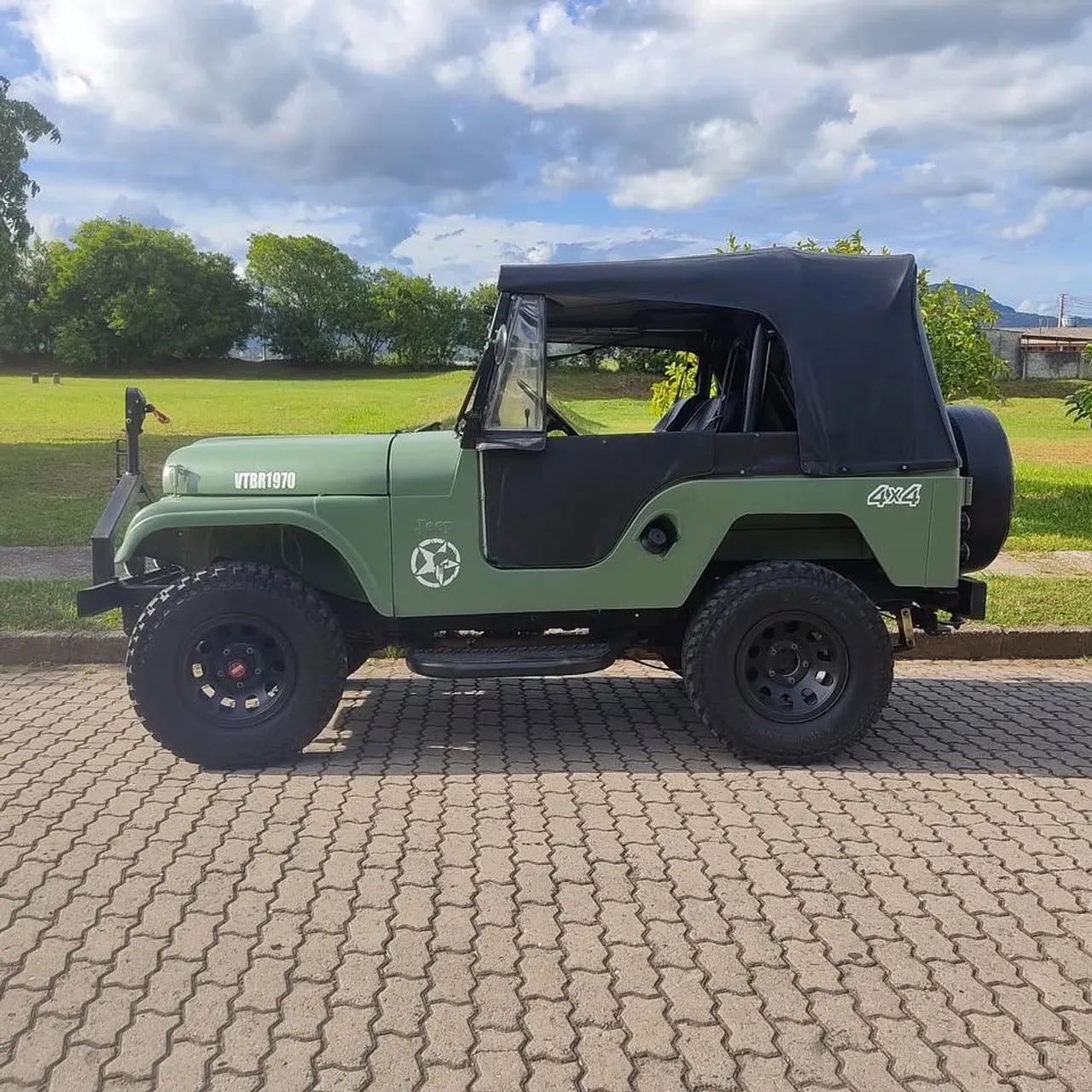 Willys Overland Jeep 2.6 12V Gasolina 2P 1970