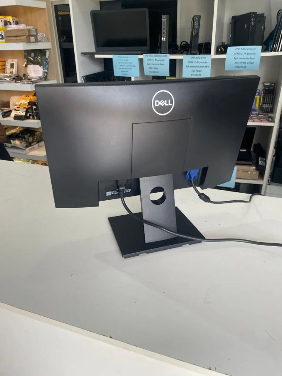 monitor dell 19  polegadas led displayport/vga/ funcionando perfeitamente  garantia e nf - Foto 2