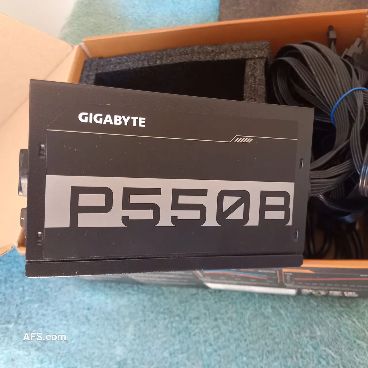 Fonte atx Gigabyte P550B 80plus  - Foto 3